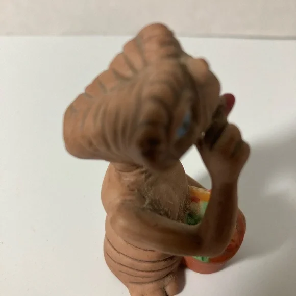 Vintage Avon Ceramic 1984 ET Figure Extra Terrestrial Flowers Mini 2.5” Figurine - Picture 4 of 6